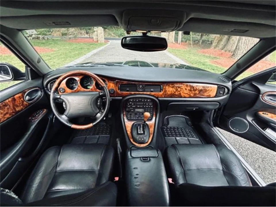 1999 Jaguar X100 XKR - Image 8 of 30