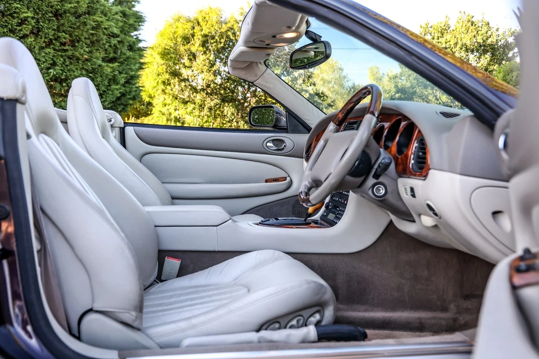 1999 Jaguar X100 XKR - Image 24 of 30