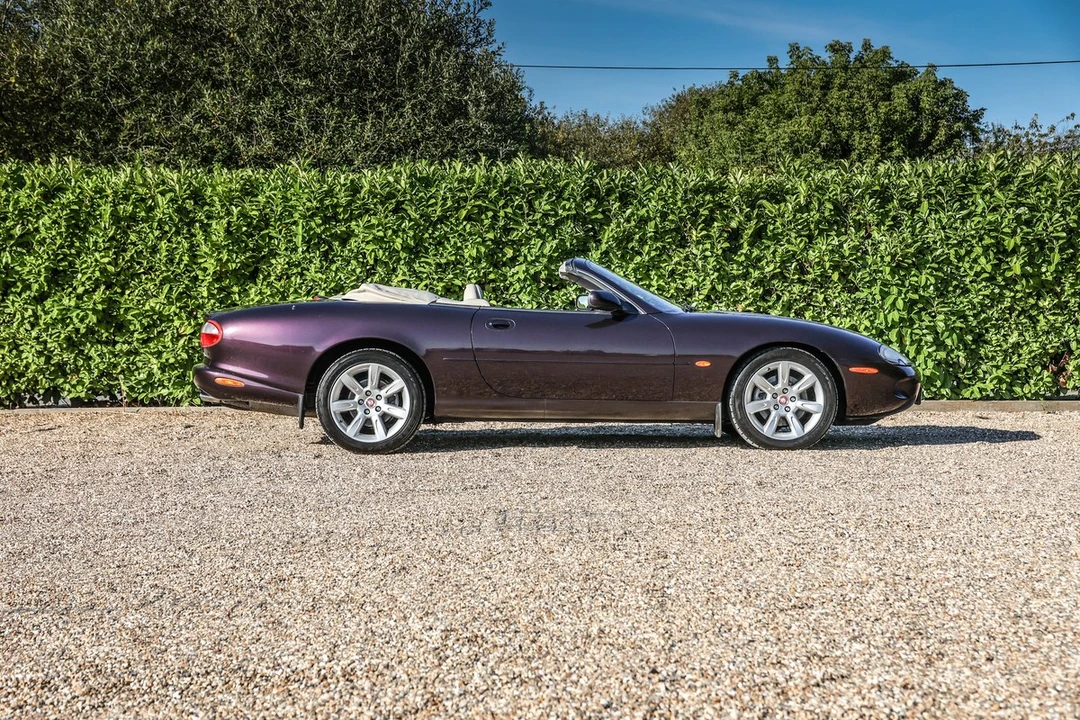 1999 Jaguar X100 XKR - Image 8 of 30