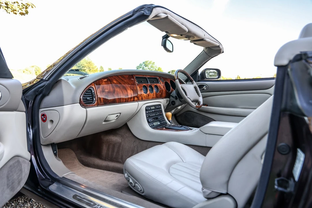 1999 Jaguar X100 XKR - Image 17 of 30