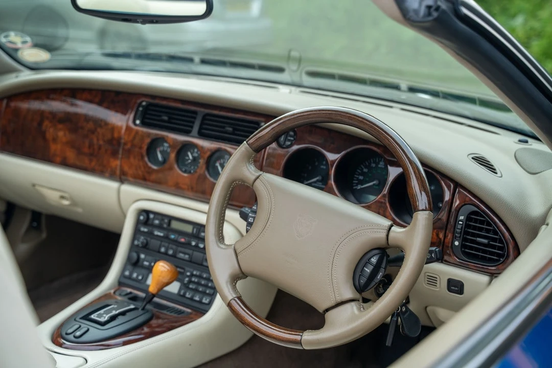 1999 Jaguar X100 XKR - Image 24 of 30
