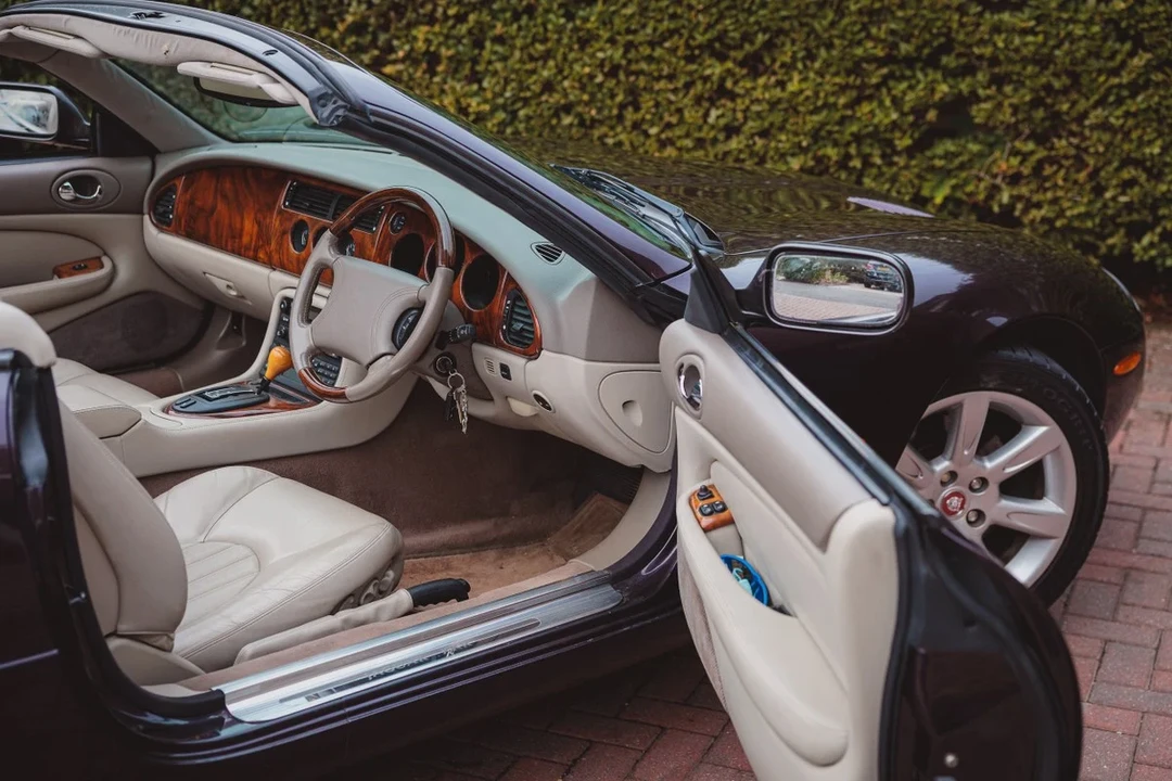 1999 Jaguar X100 XKR - Image 11 of 30