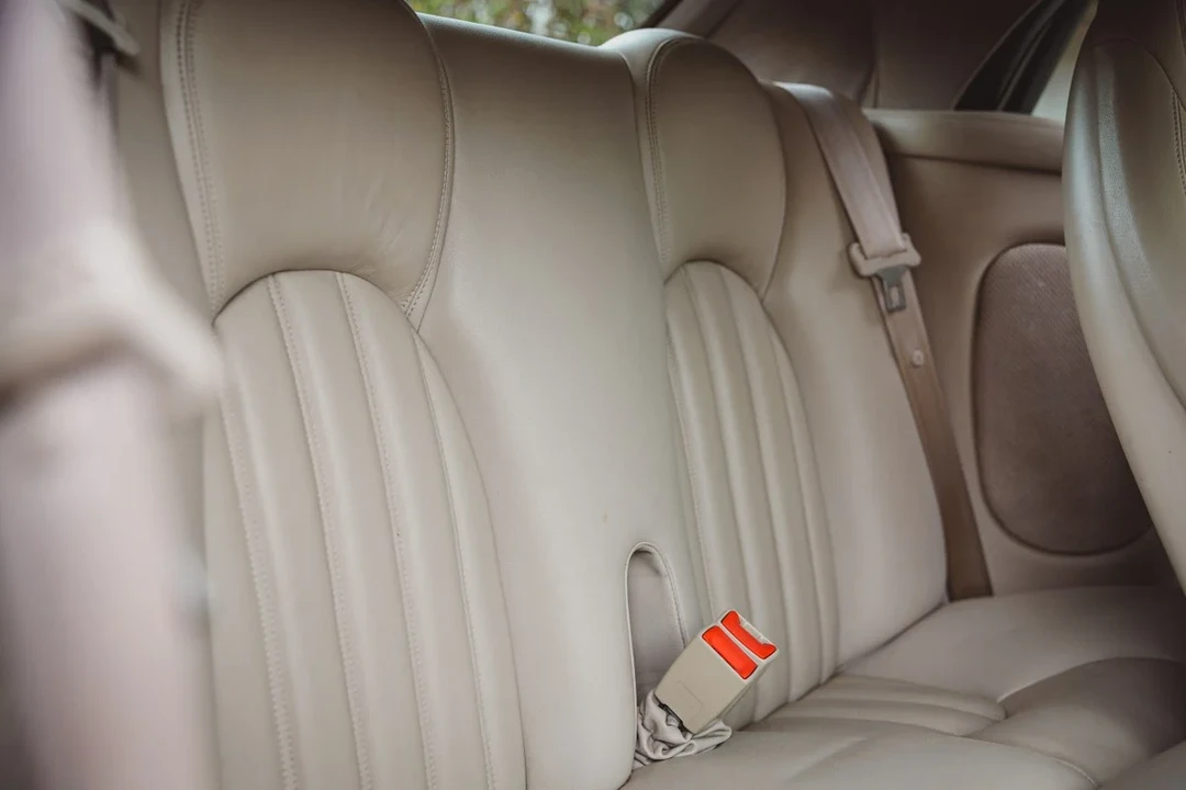 1999 Jaguar X100 XKR - Image 8 of 30