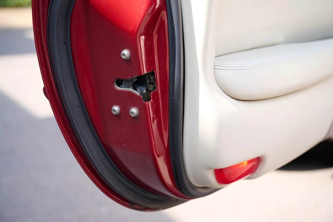 1999 Jaguar X100 XKR - Image 25 of 30
