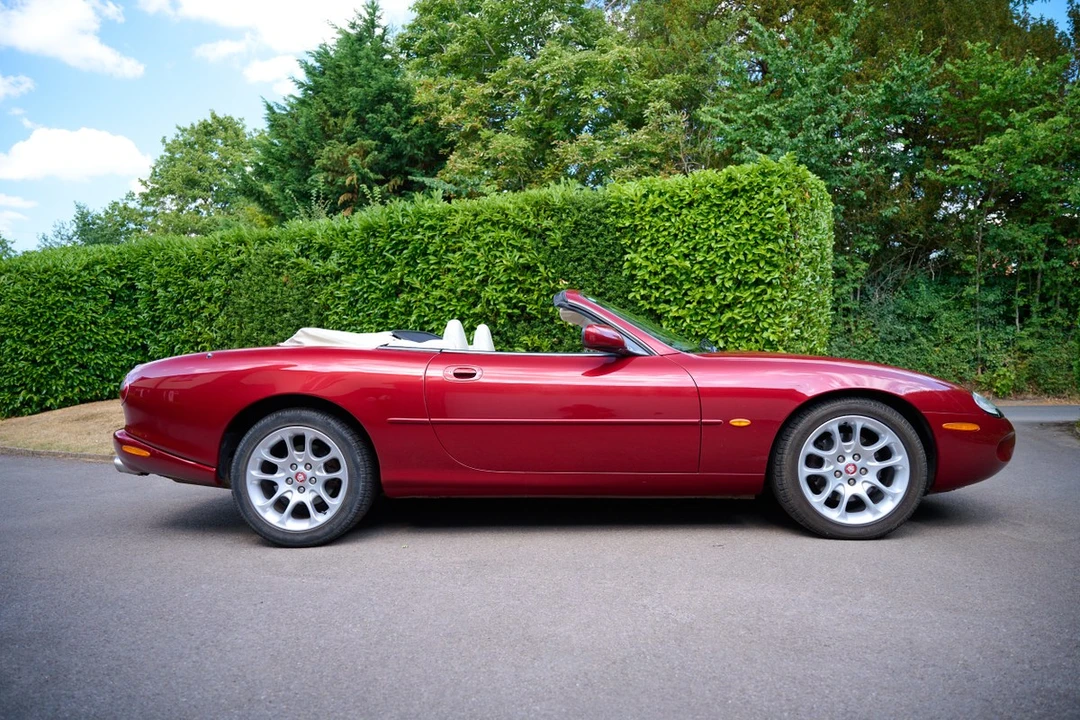 1999 Jaguar X100 XKR - Image 2 of 30