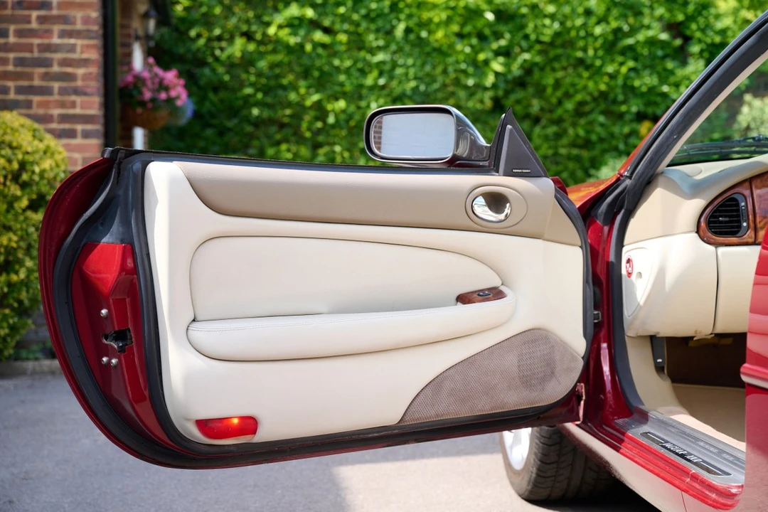 1999 Jaguar X100 XKR - Image 24 of 30