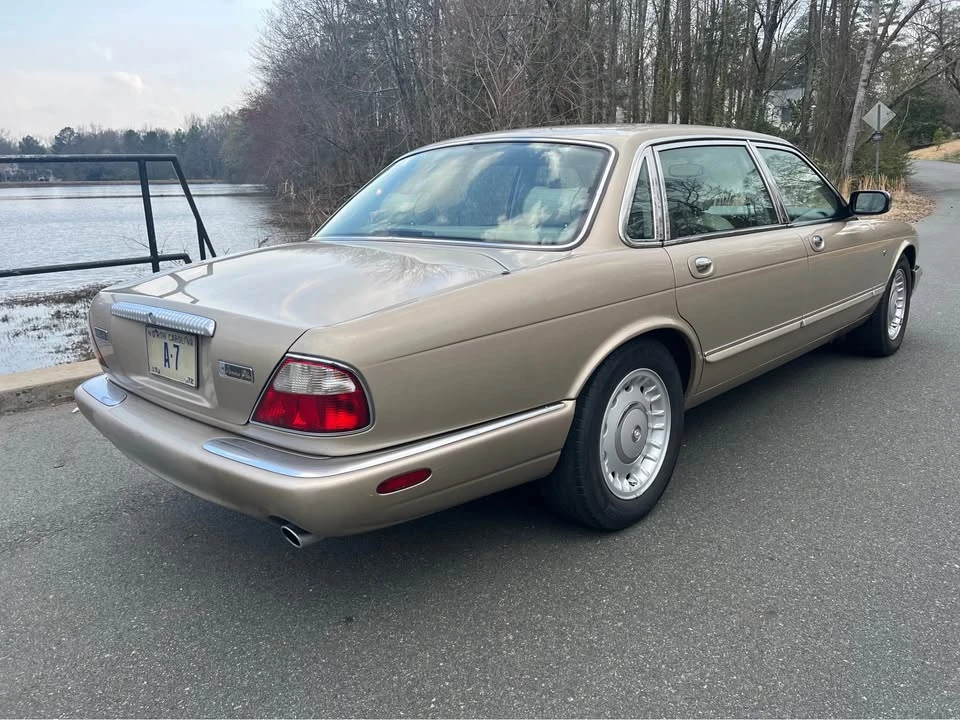 1999 Jaguar X308 XJ - Image 2 of 8
