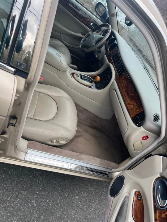 1999 Jaguar X308 XJ - Image 6 of 8