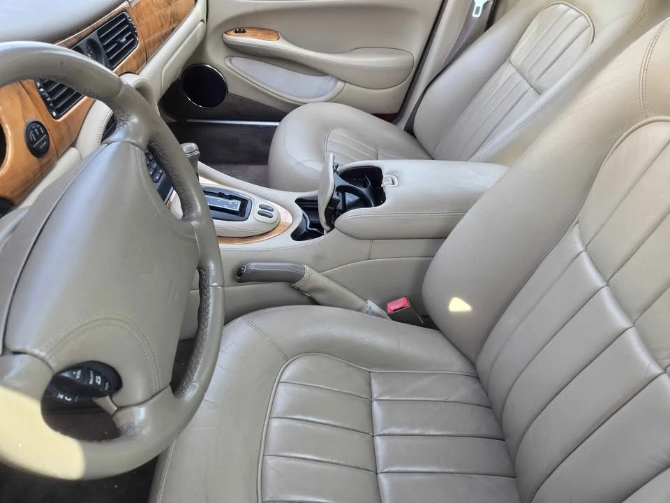 1999 Jaguar X308 XJ - Image 8 of 9