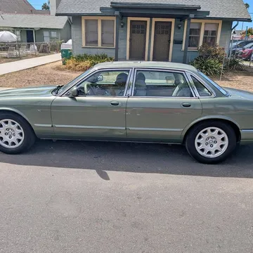 1999 Jaguar XJ8