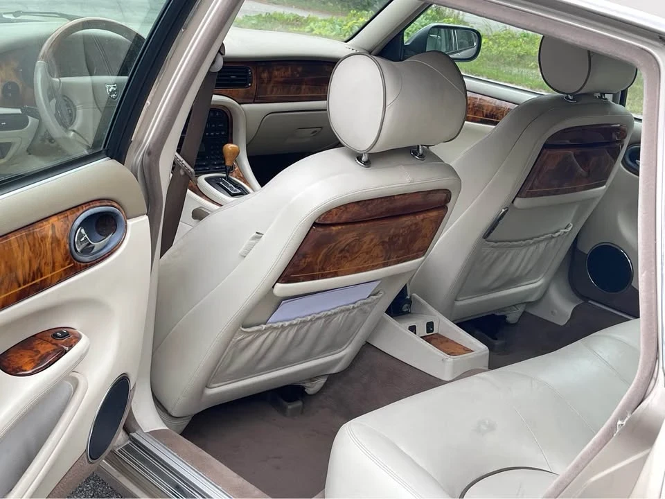 1999 Jaguar X308 XJ - Image 7 of 11
