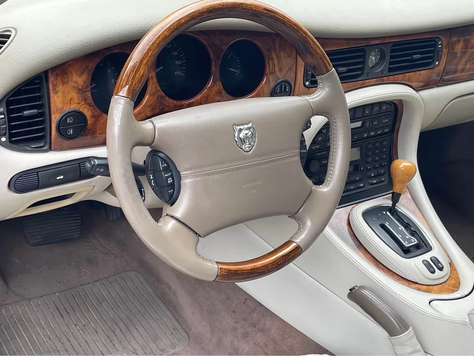 1999 Jaguar X308 XJ - Image 9 of 11