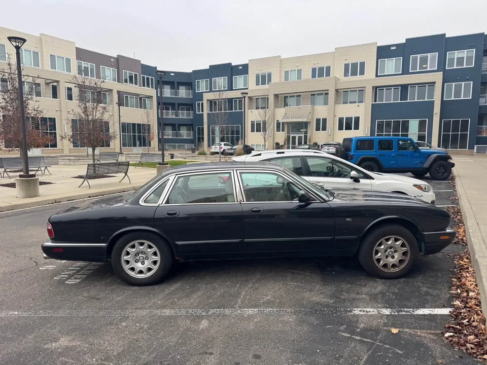 1999 Jaguar X308 XJ - Image 4 of 13