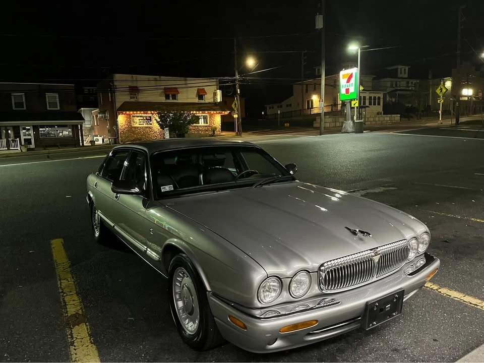1999 Jaguar X308 XJ - Image 3 of 7
