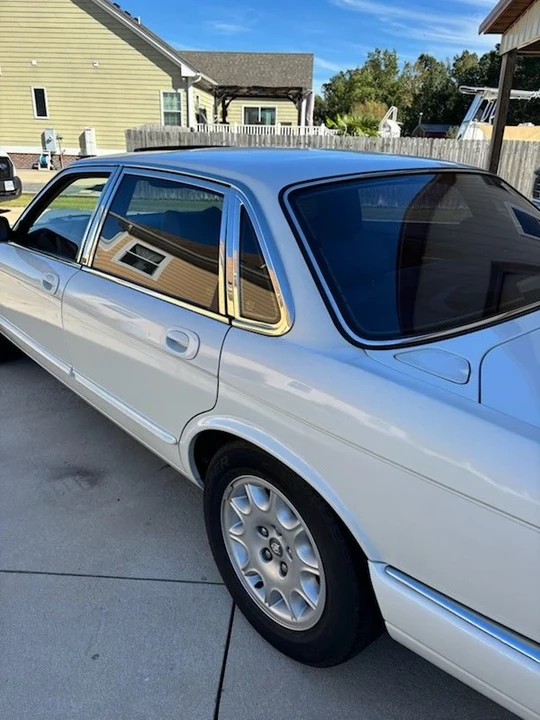 1999 Jaguar X308 XJ - Image 5 of 11