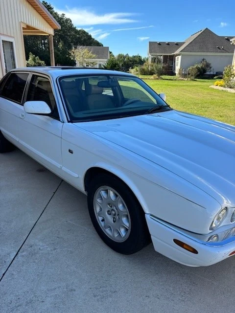 1999 Jaguar X308 XJ - Image 2 of 11