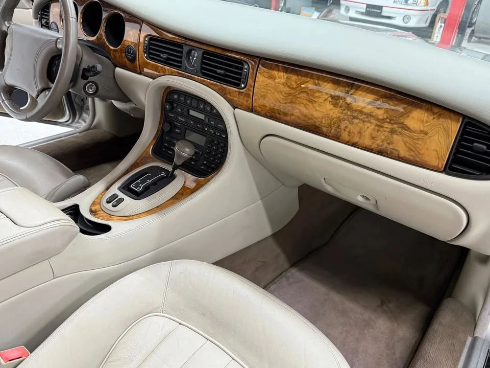 1999 Jaguar X308 XJ - Image 11 of 19