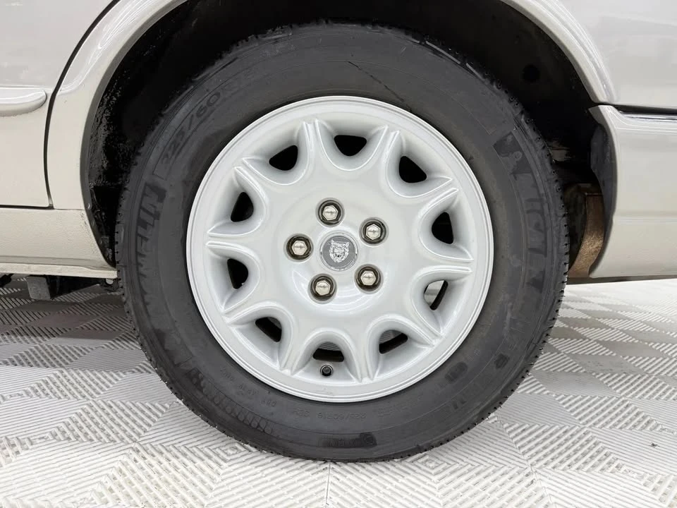 1999 Jaguar X308 XJ - Image 16 of 19