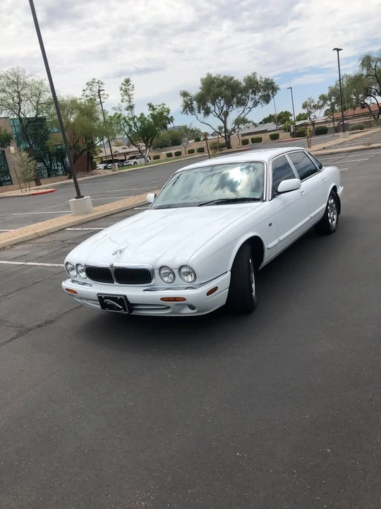 1999 Jaguar X308 XJ - Image 3 of 17
