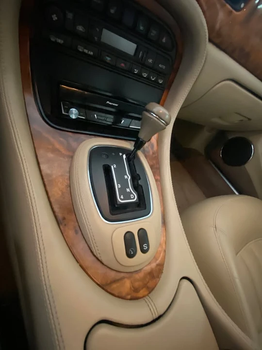 1999 Jaguar X308 XJ - Image 19 of 20