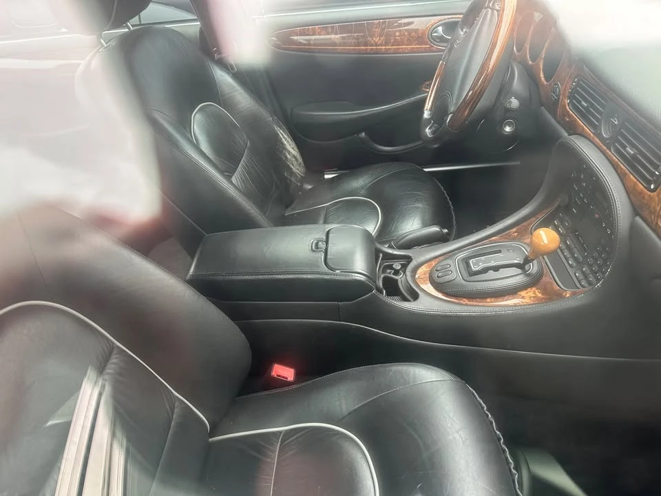 1999 Jaguar X308 XJ - Image 4 of 6