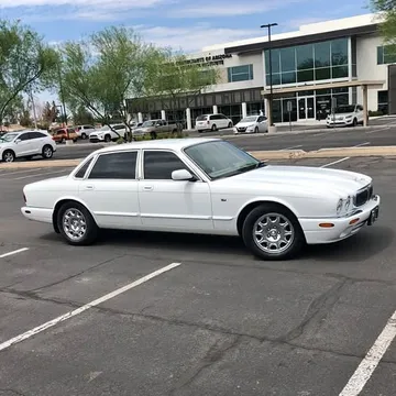 1999 Jaguar XJ8