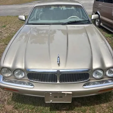 1999 Jaguar XJ8 L V8