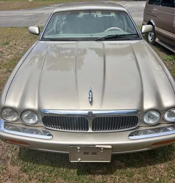 1999 Jaguar XJ8 L V8