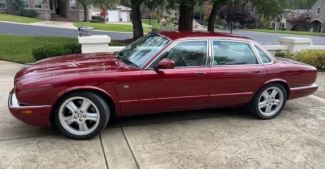 1999 Jaguar X308 XJR - Image 11 of 12