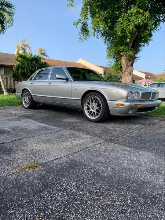 1999 Jaguar X308 XJR - Image 3 of 7