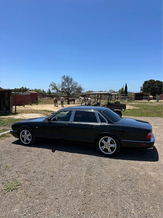 1999 Jaguar X308 XJR - Image 4 of 14