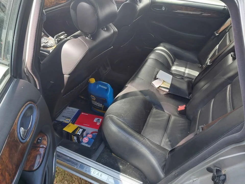 1999 Jaguar X308 XJR - Image 5 of 6