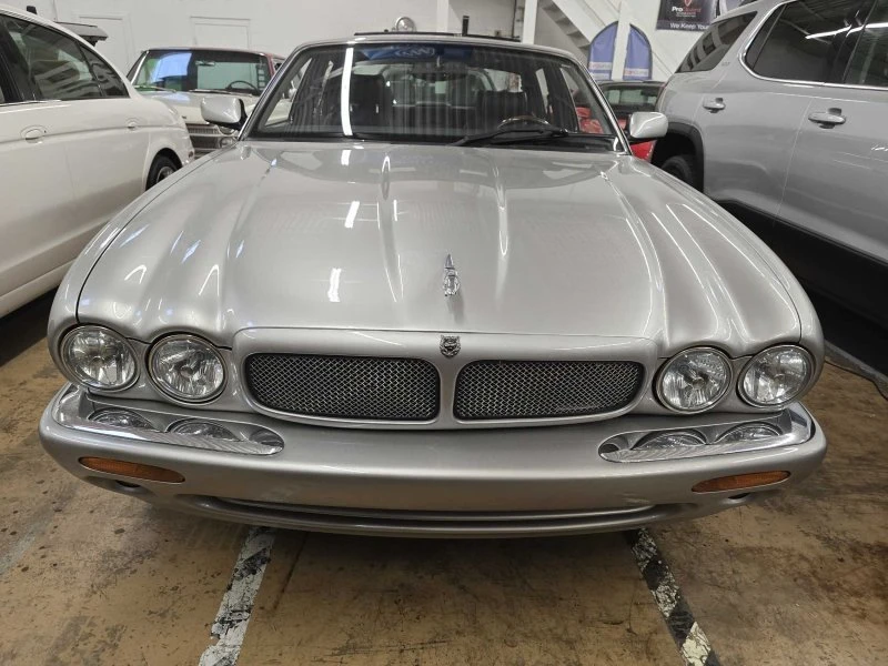 1999 Jaguar X308 XJR - Image 3 of 15