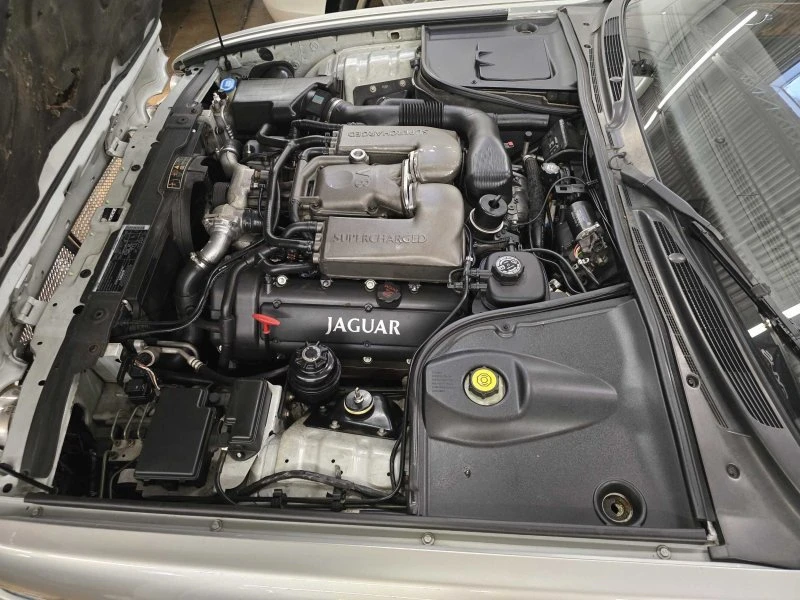 1999 Jaguar X308 XJR - Image 9 of 15