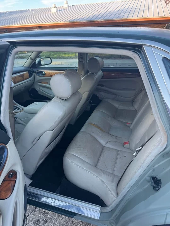 1999 Jaguar X308 XJR - Image 15 of 17