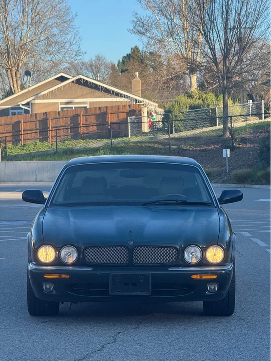 1999 Jaguar X308 XJR - Image 2 of 17