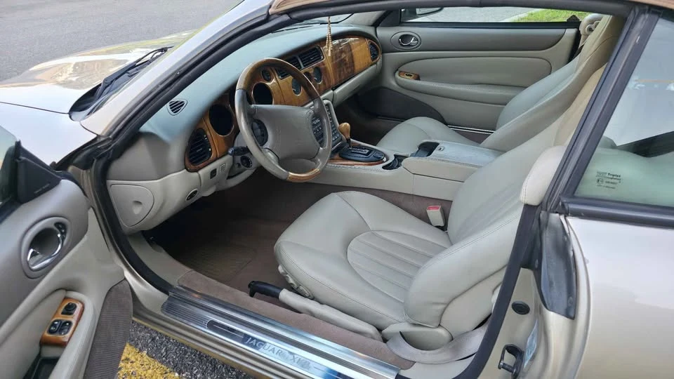 1999 Jaguar X100 XK8 - Image 6 of 15