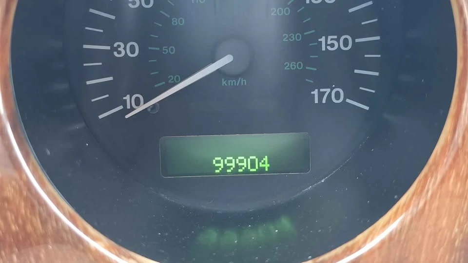 1999 Jaguar X100 XK8 - Image 12 of 15
