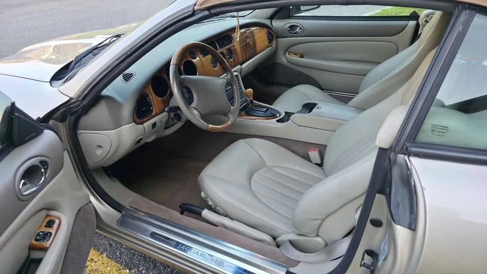 1999 Jaguar X100 XK8 - Image 6 of 13