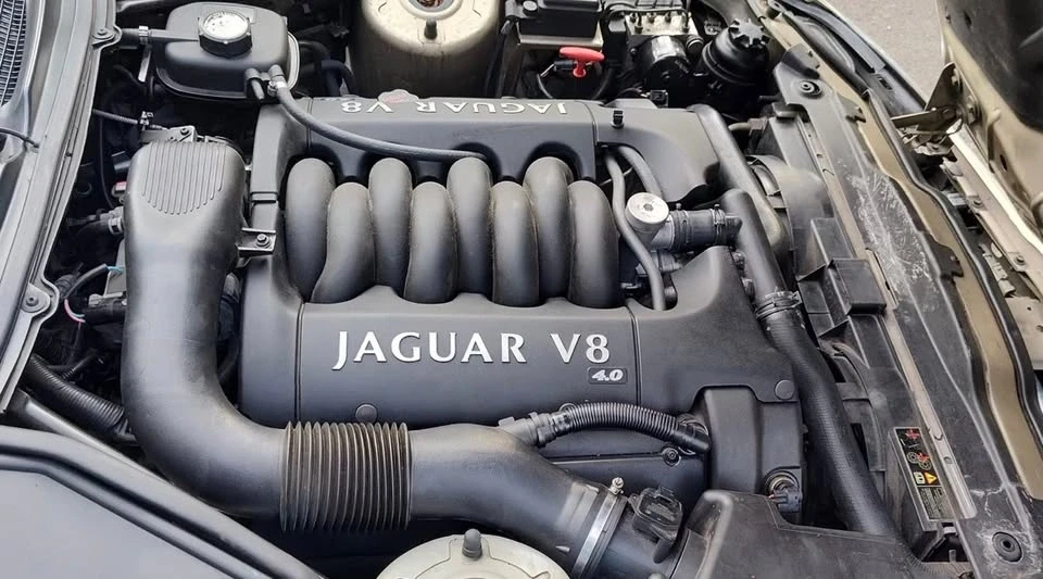 1999 Jaguar X100 XK8 - Image 5 of 6