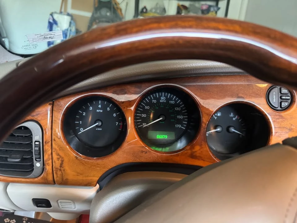 1999 Jaguar X100 XK8 - Image 2 of 2