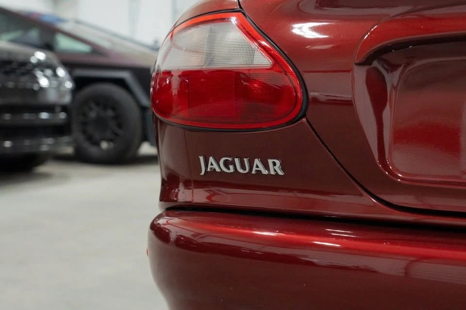 1999 Jaguar X100 XK8 - Image 10 of 20
