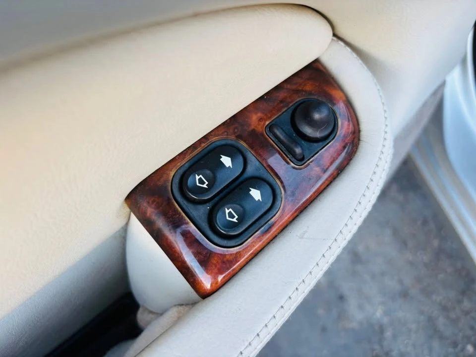 1999 Jaguar X100 XK8 - Image 20 of 20