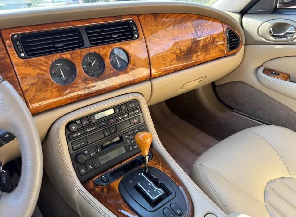 1999 Jaguar X100 XK8 - Image 4 of 9