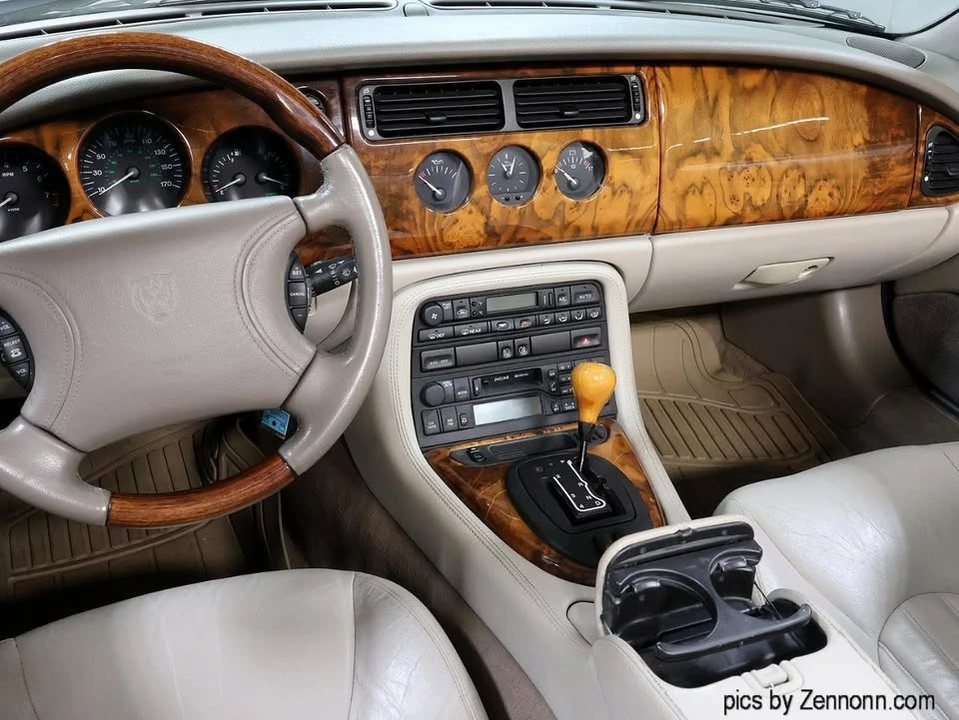 1999 Jaguar X100 XK8 - Image 18 of 20