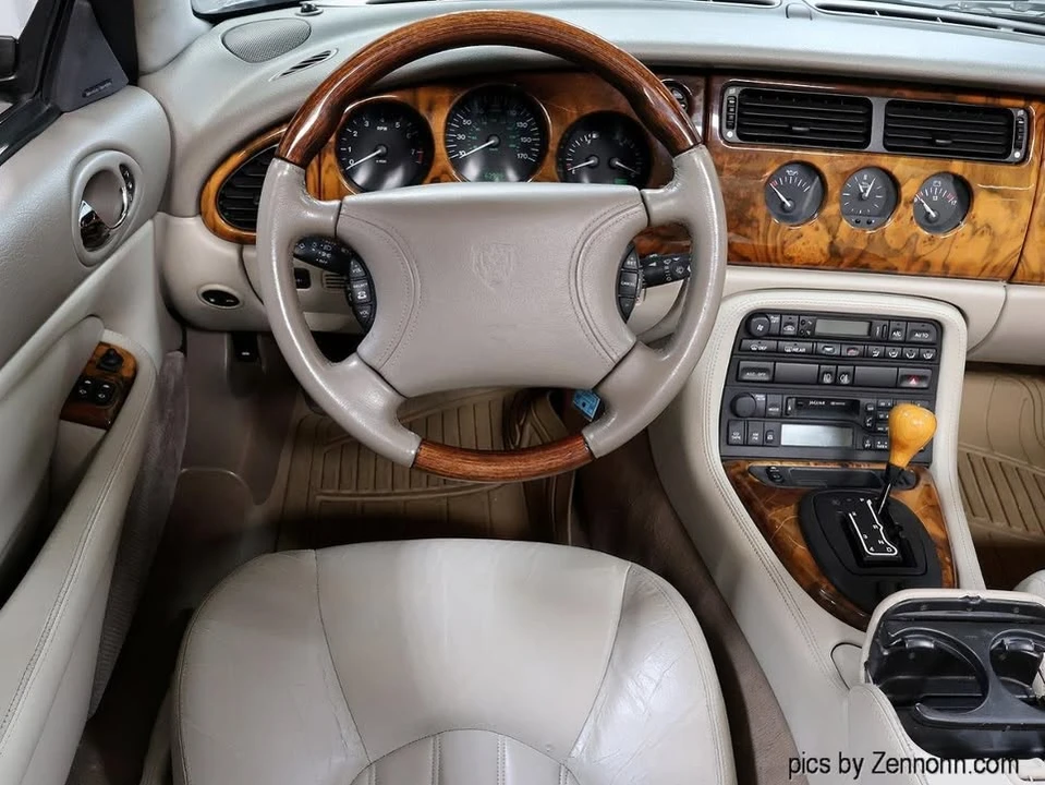 1999 Jaguar X100 XK8 - Image 17 of 20