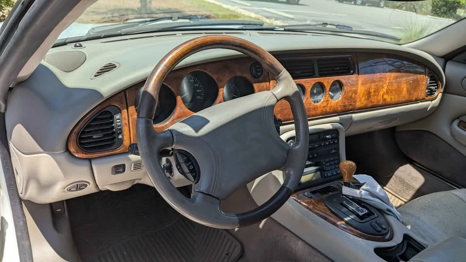 1999 Jaguar X100 XK8 - Image 3 of 8
