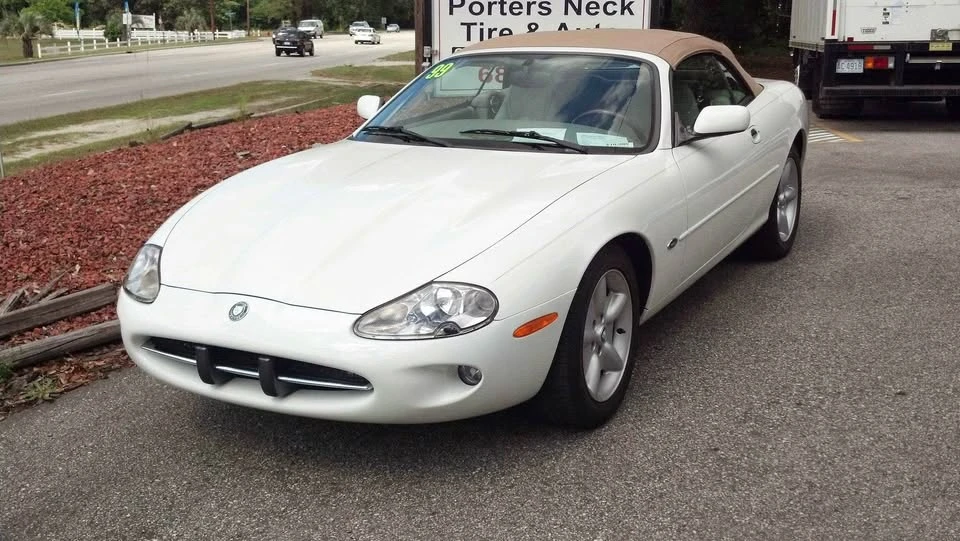 1999 Jaguar X100 XK8 - Image 2 of 8