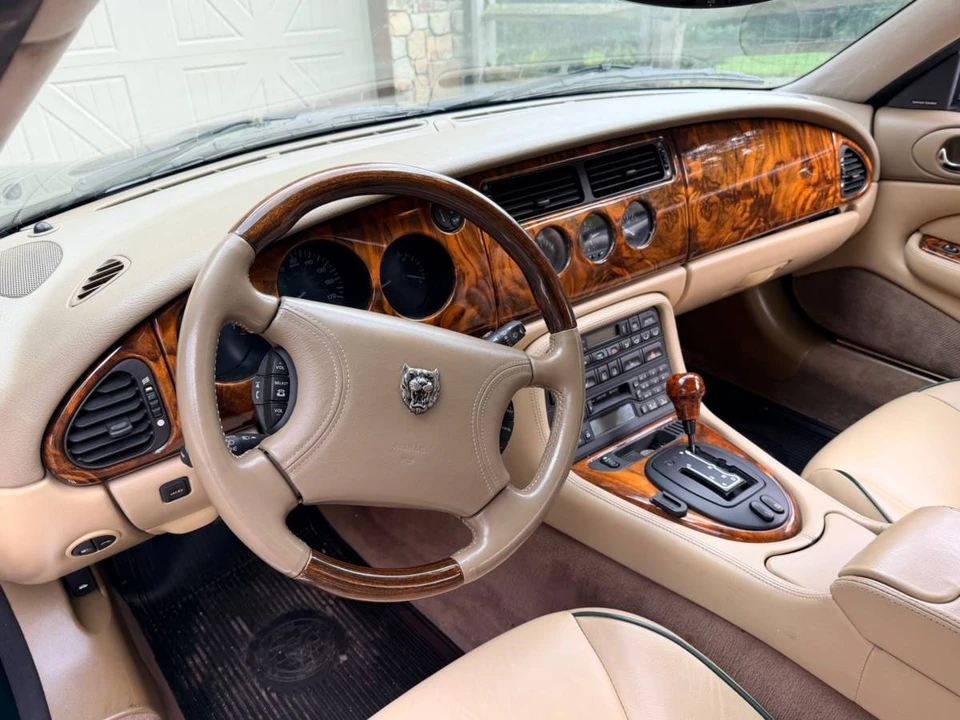 1999 Jaguar X100 XK8 - Image 9 of 14