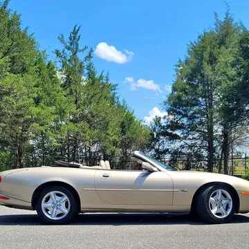 1999 Jaguar XK8